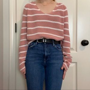 Old Navy V-neck Sweater